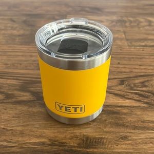 YETI rambler 10 oz stackable lowball cup with lid